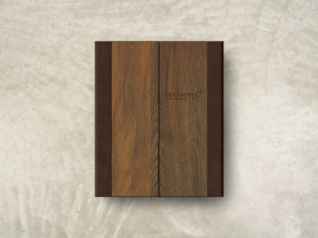 Rockboard Gatefold Menu Cover with Wood look